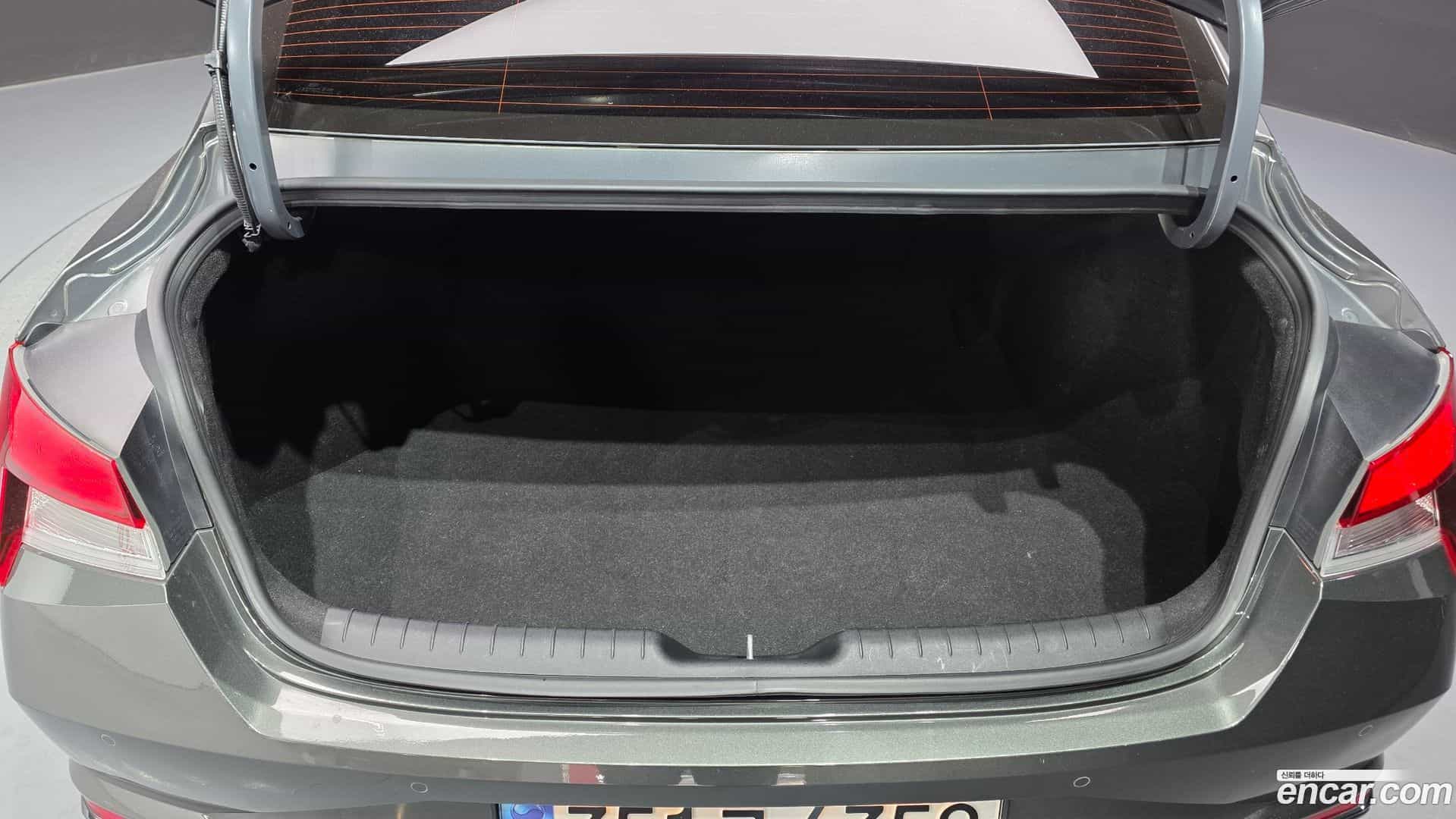 AVANTE Hyundai 2021.3-OPTION-020