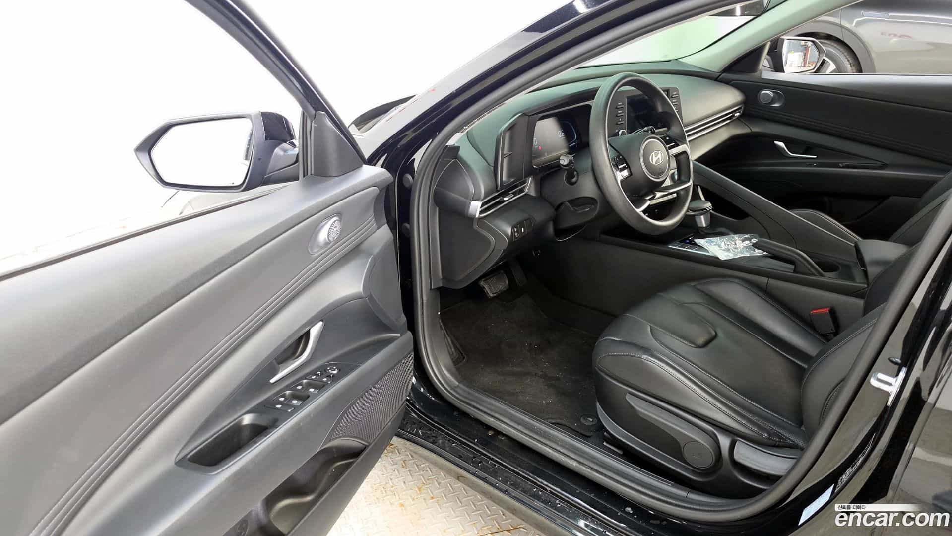 AVANTE Hyundai 2023.4-INNER-010