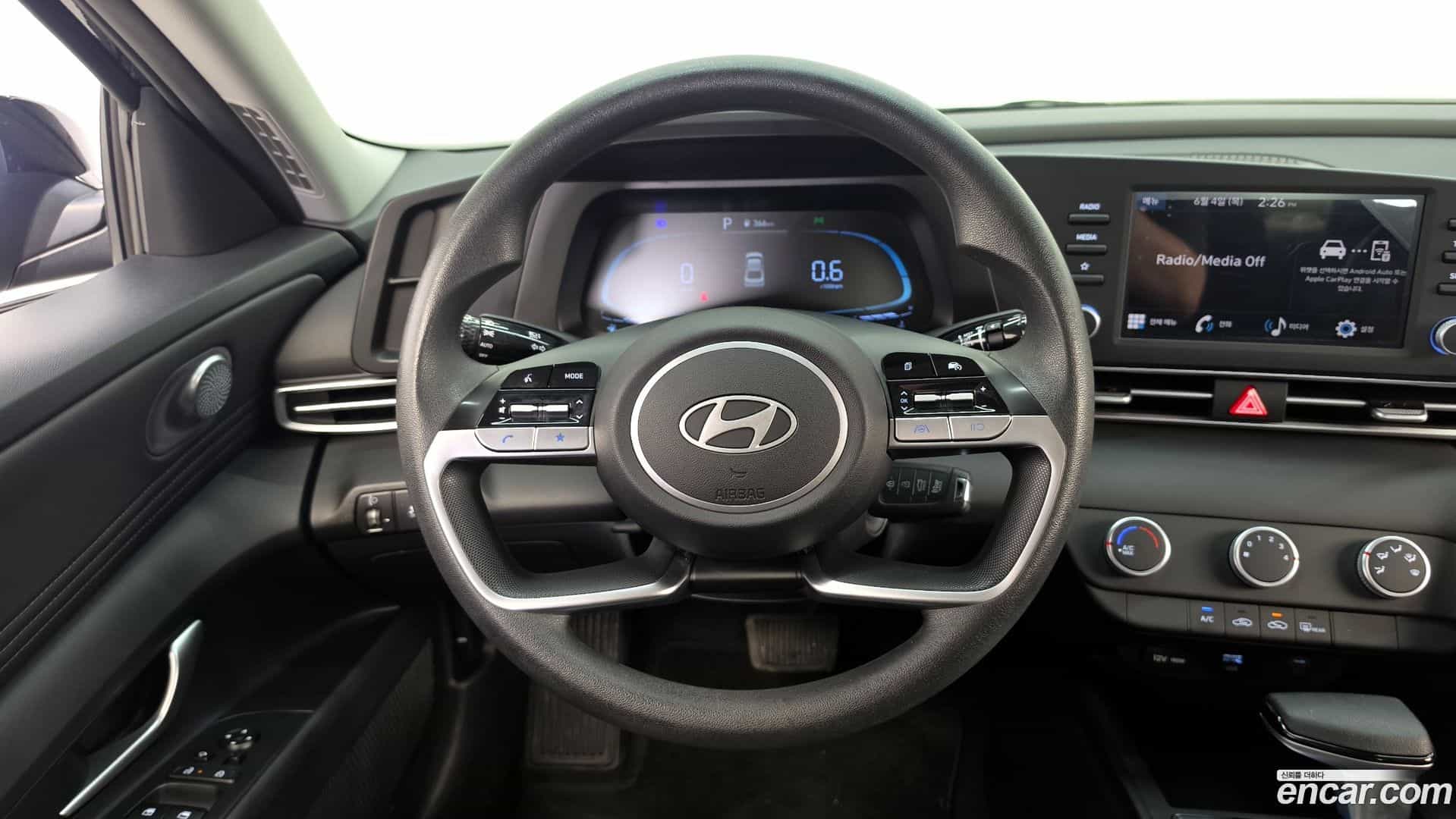 AVANTE Hyundai 2023.4-OPTION-020