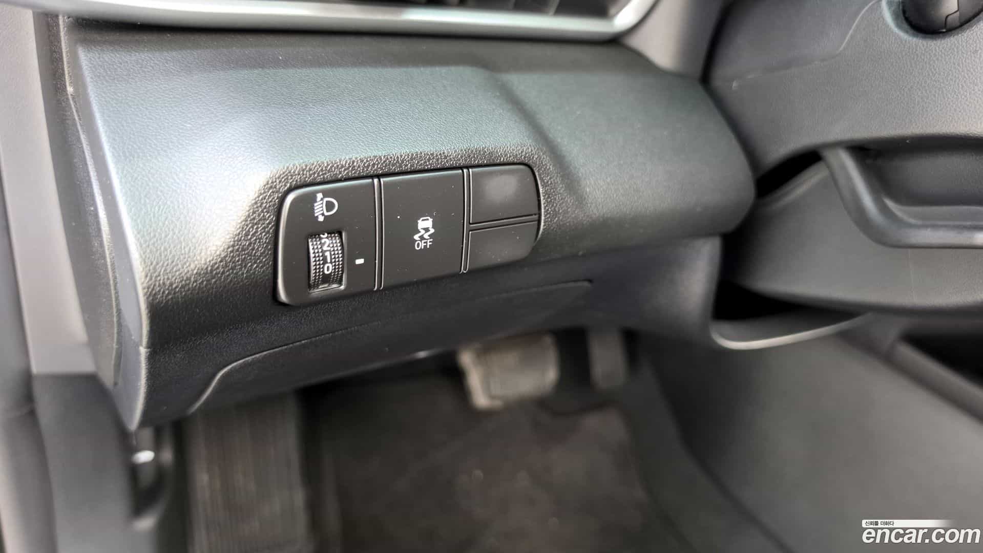 AVANTE Hyundai 2023.4-OPTION-024