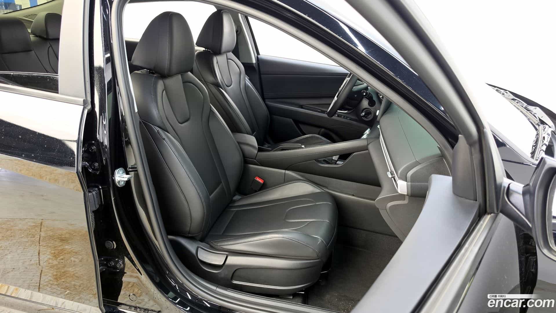 AVANTE Hyundai 2023.4-INNER-036