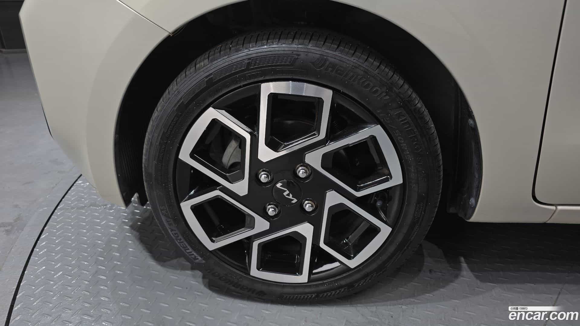 RAY Kia 2023.0-OUTER-005
