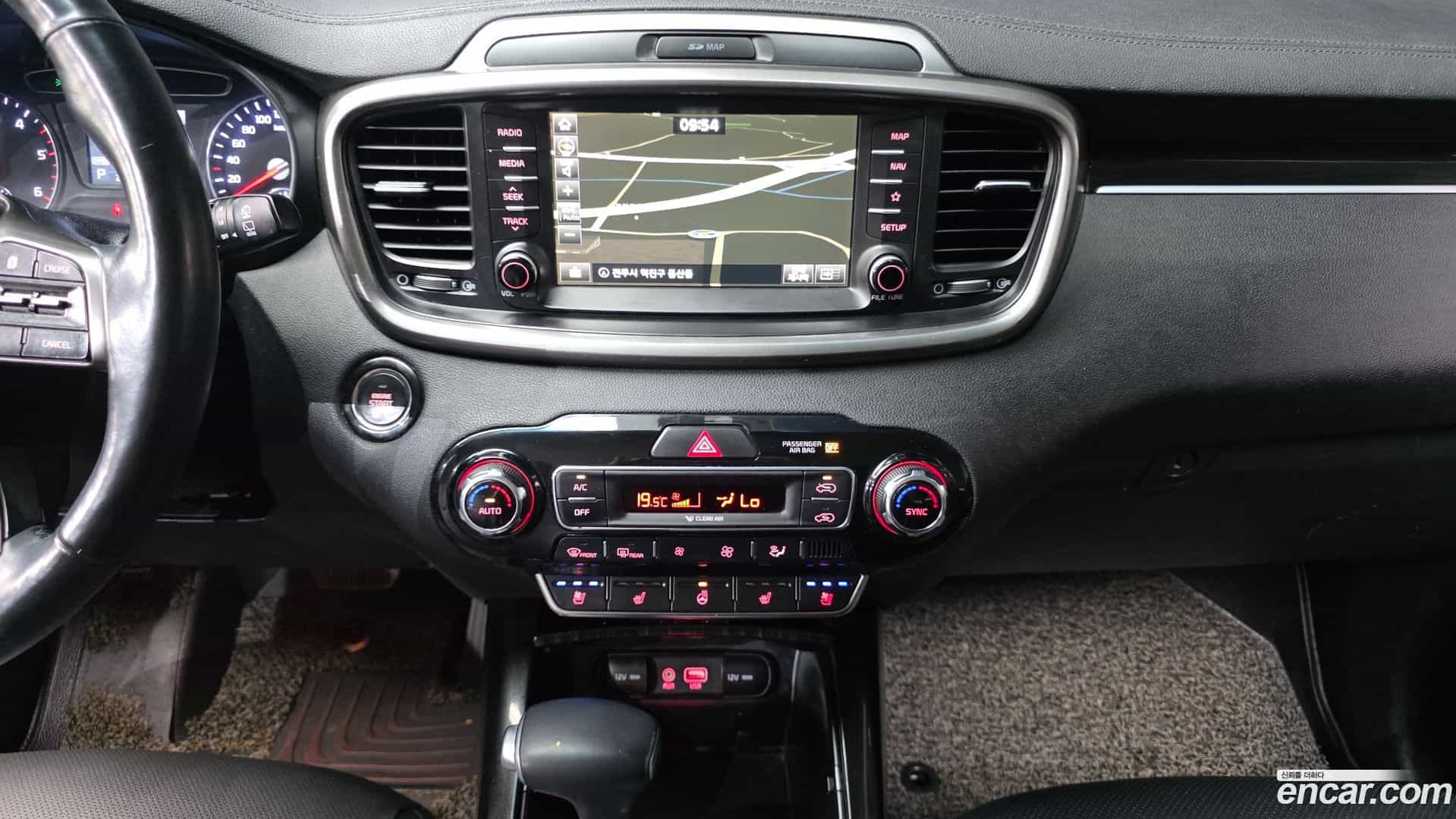 Sorento Kia 2018.2-OPTION-017