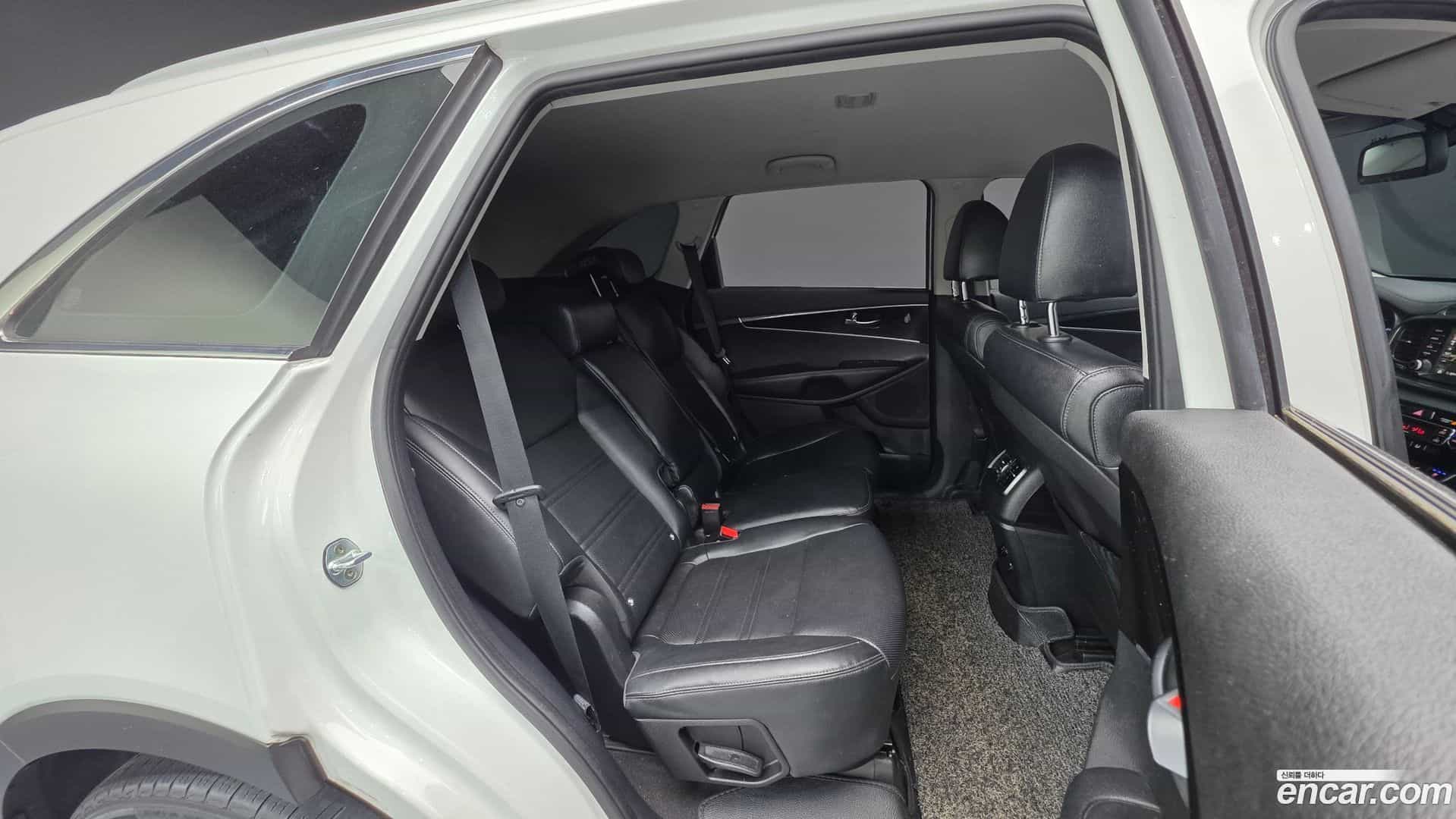 Sorento Kia 2018.2-OPTION-023