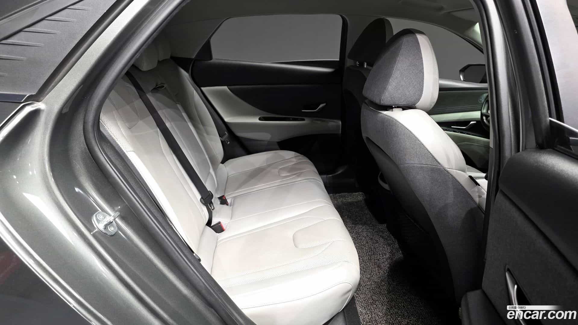 AVANTE Hyundai 2020.11-OPTION-016