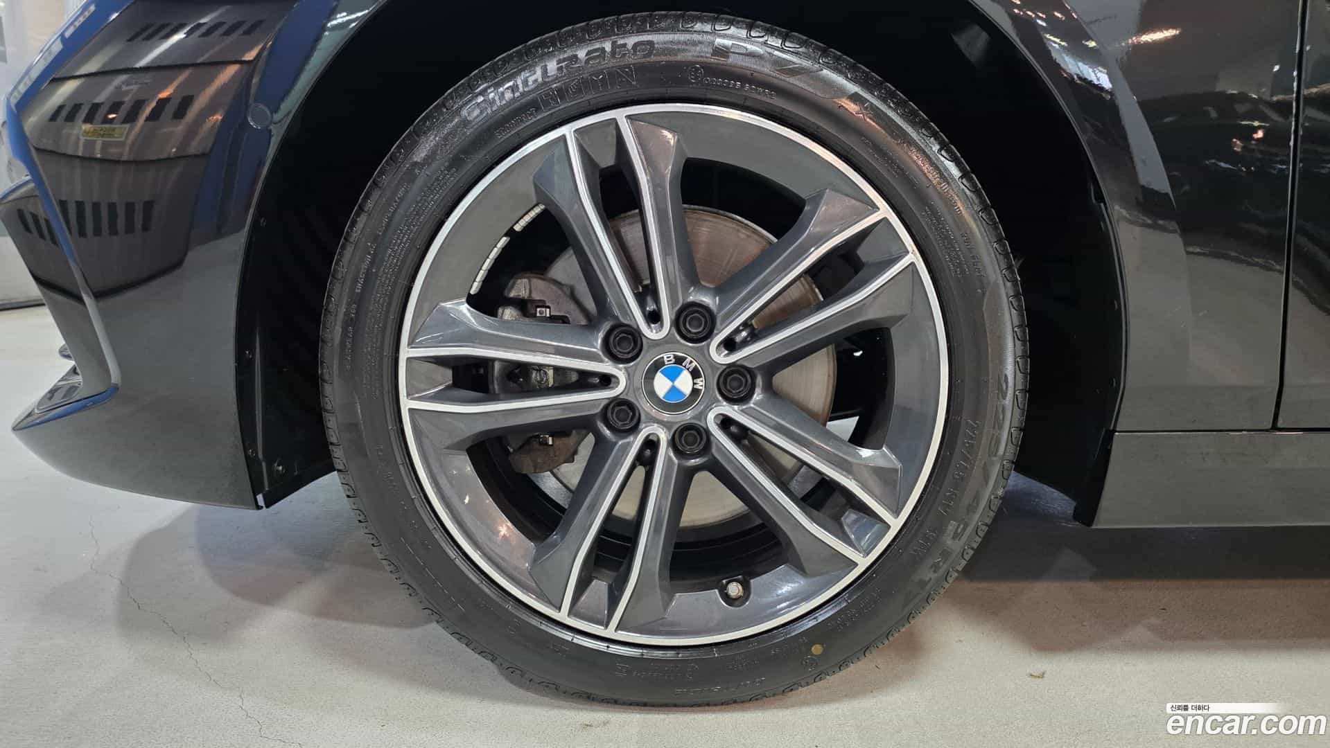 1-Series BMW 2021.4-OUTER-005