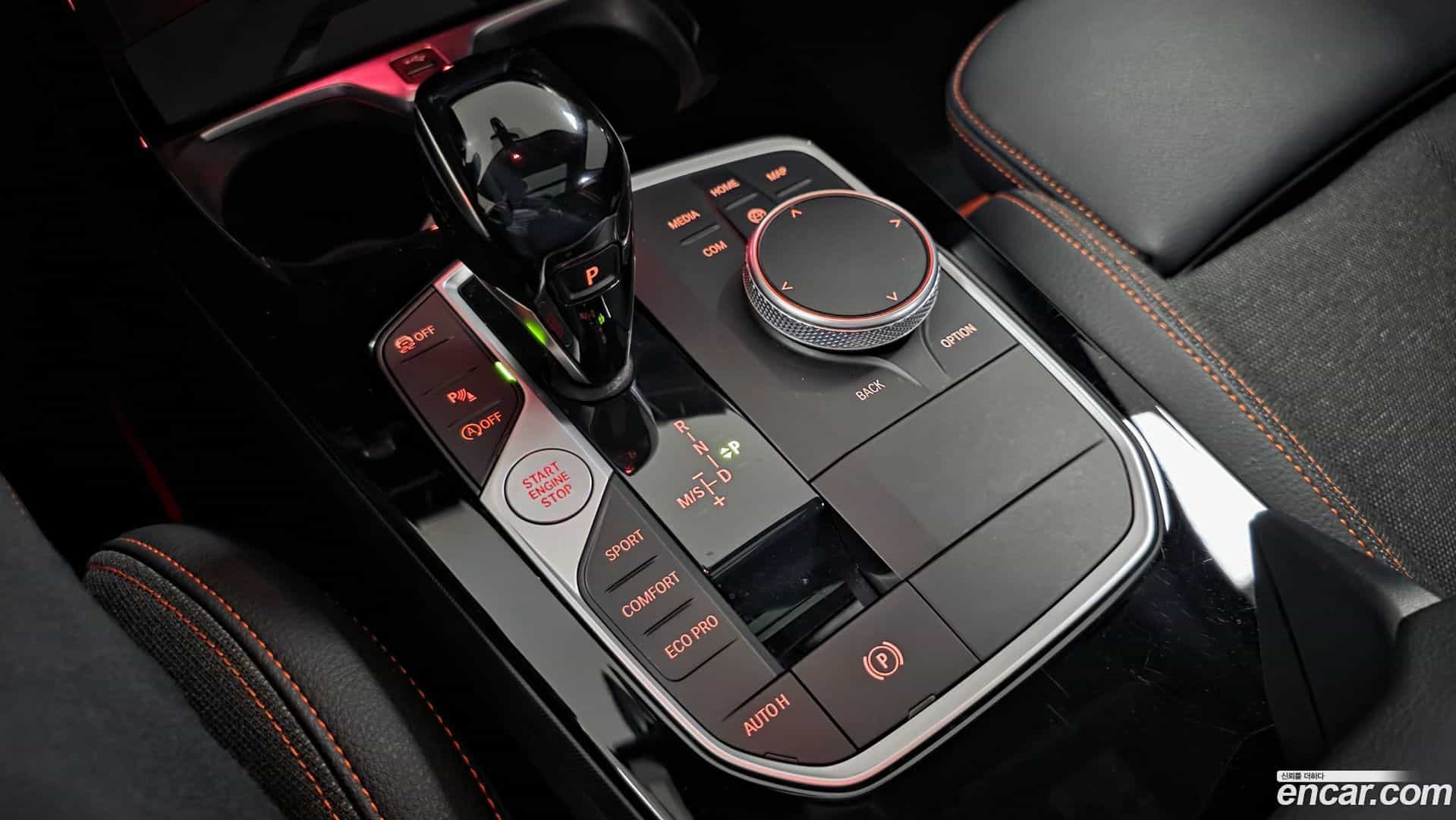 1-Series BMW 2021.4-INNER-009