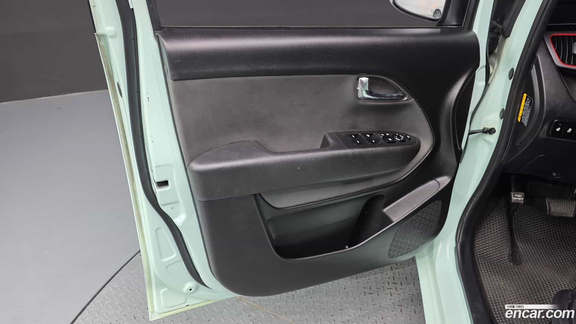 RAY Kia 2014.4-INNER-034