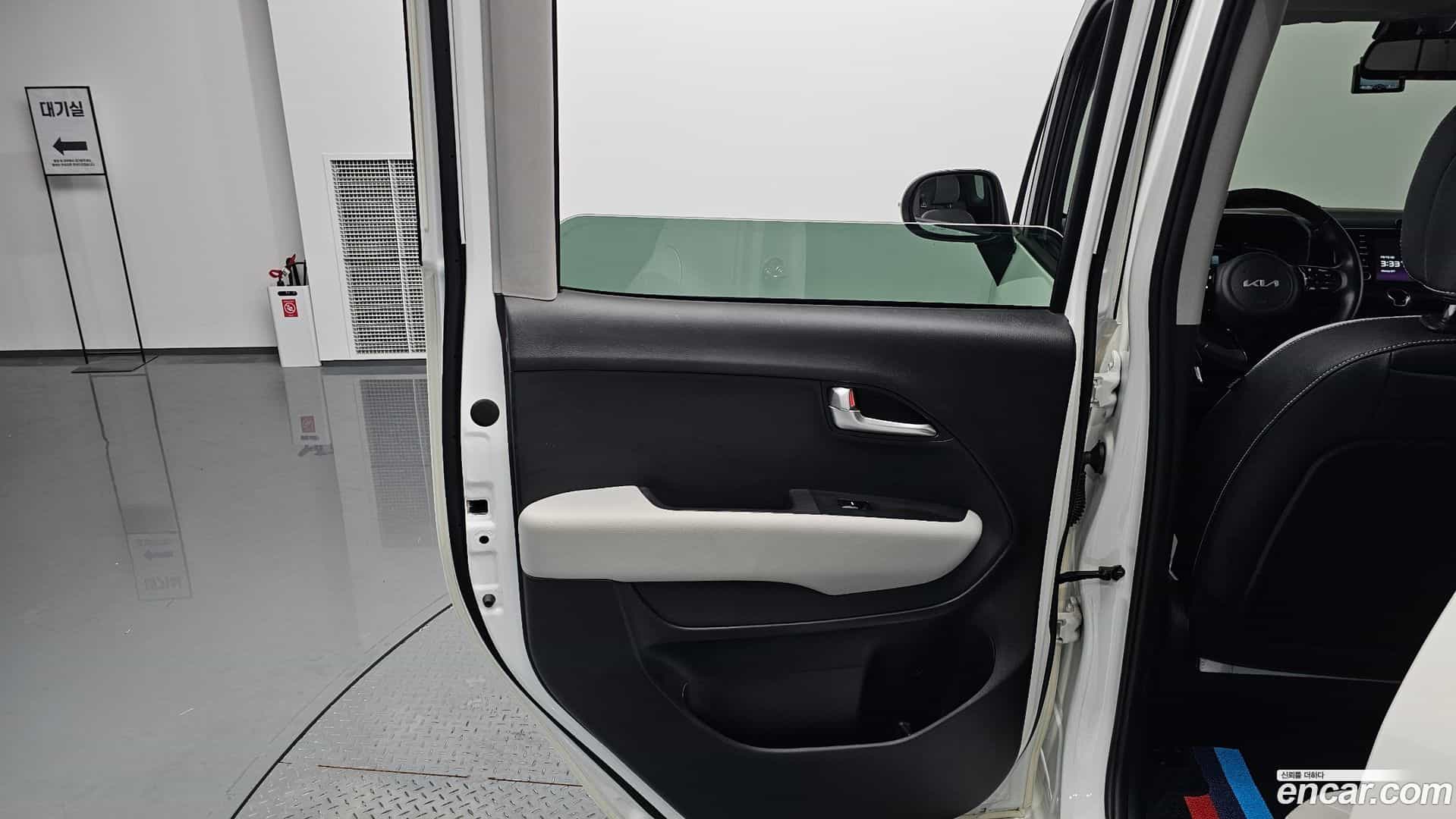 RAY Kia 2022.10-INNER-035
