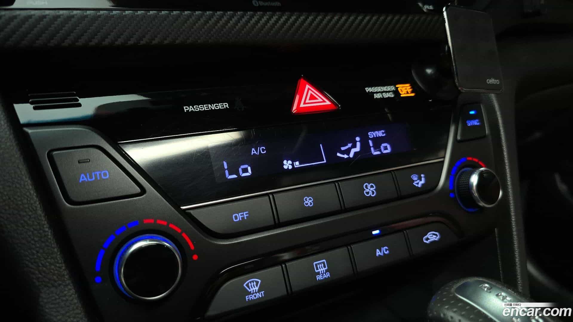 AVANTE Hyundai 2016.9-OPTION-021