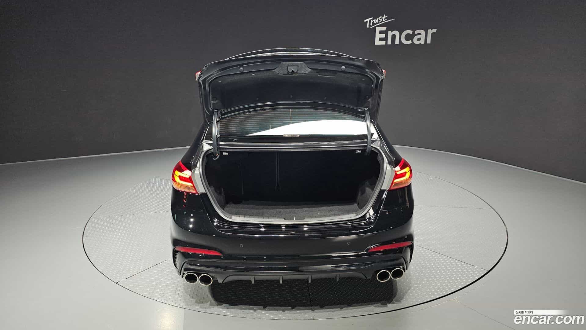 AVANTE Hyundai 2016.9-OPTION-024