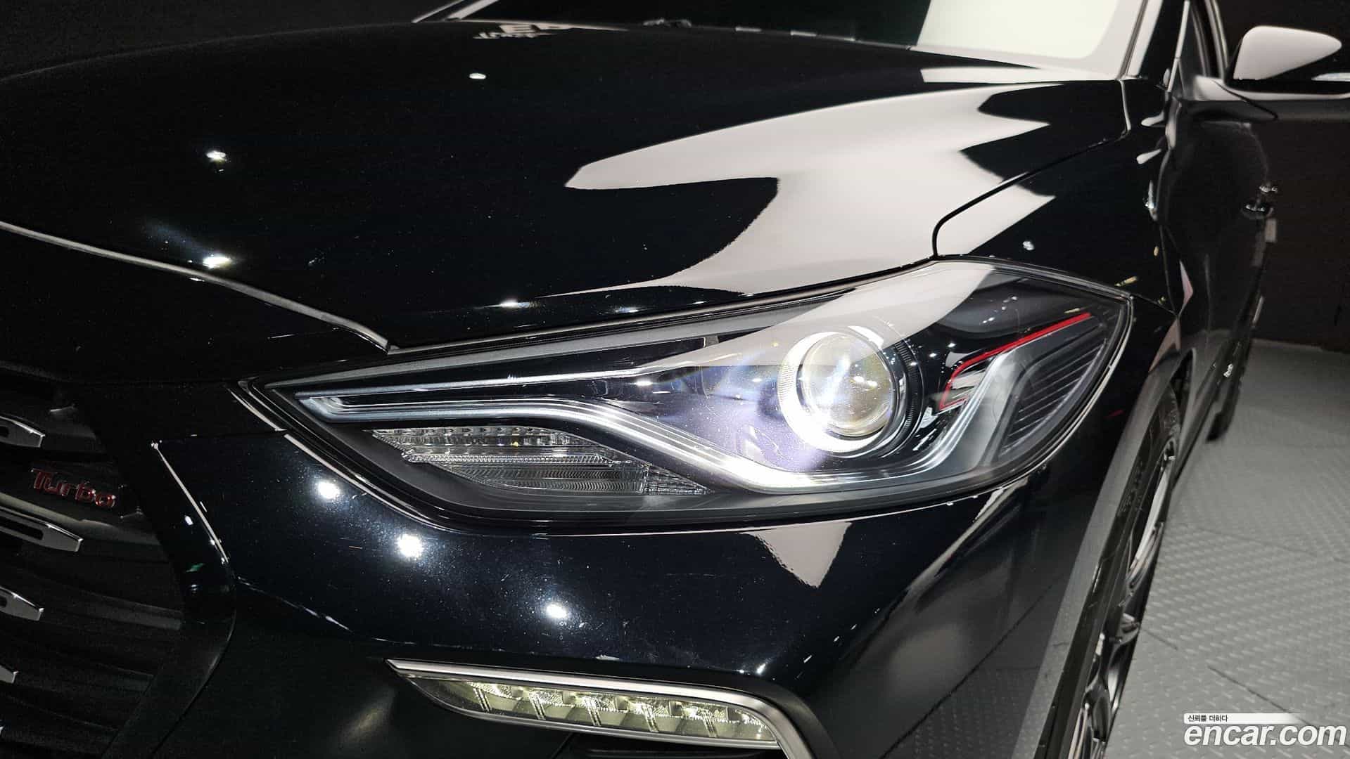 AVANTE Hyundai 2016.9-OUTER-032