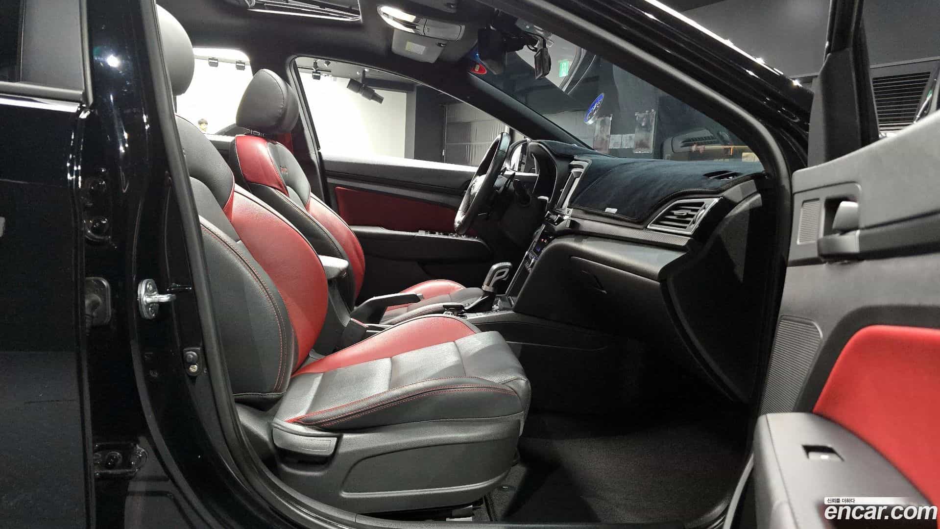 AVANTE Hyundai 2016.9-INNER-036