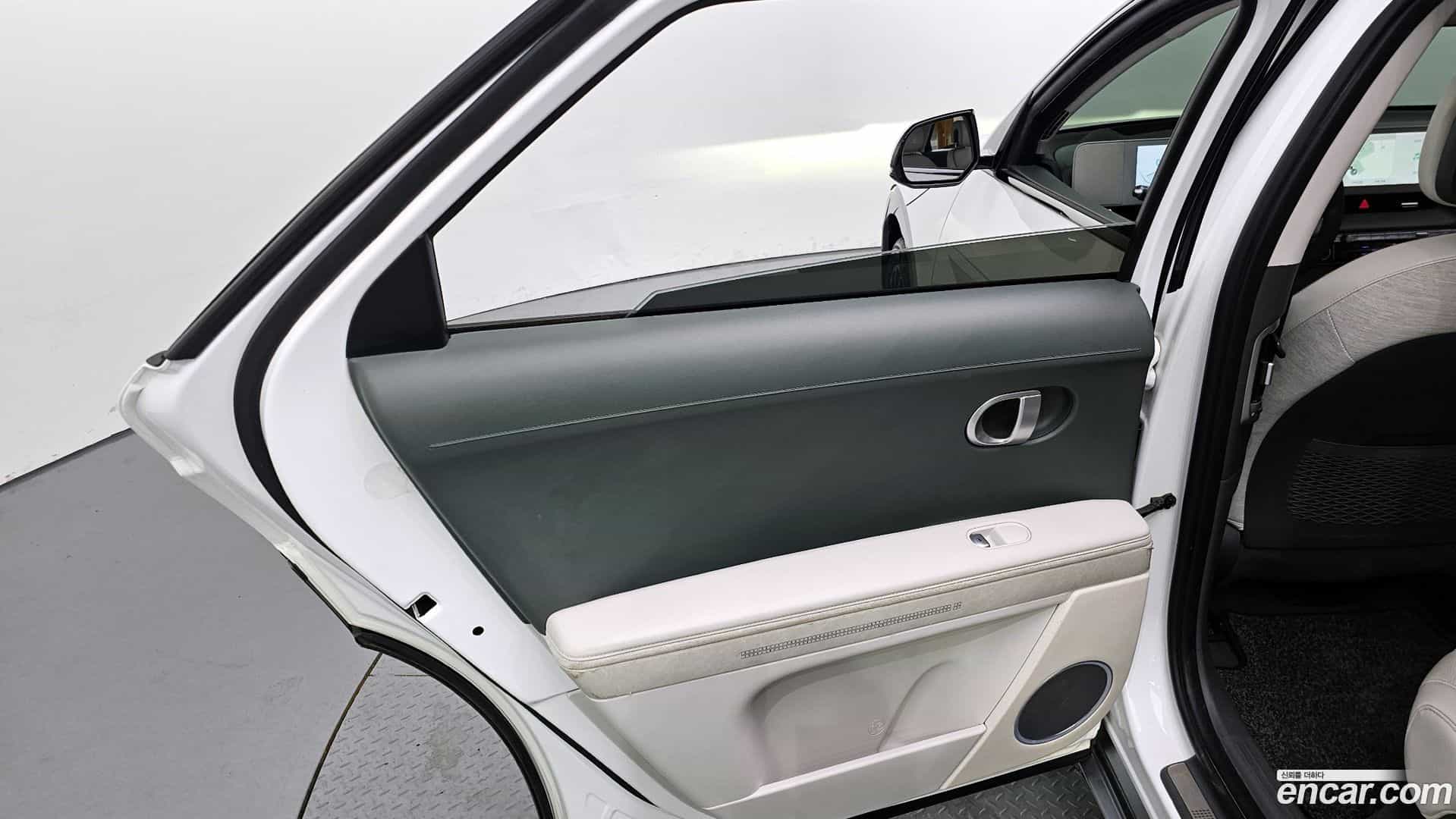 Ioniq5 Hyundai 2022.3-INNER-035