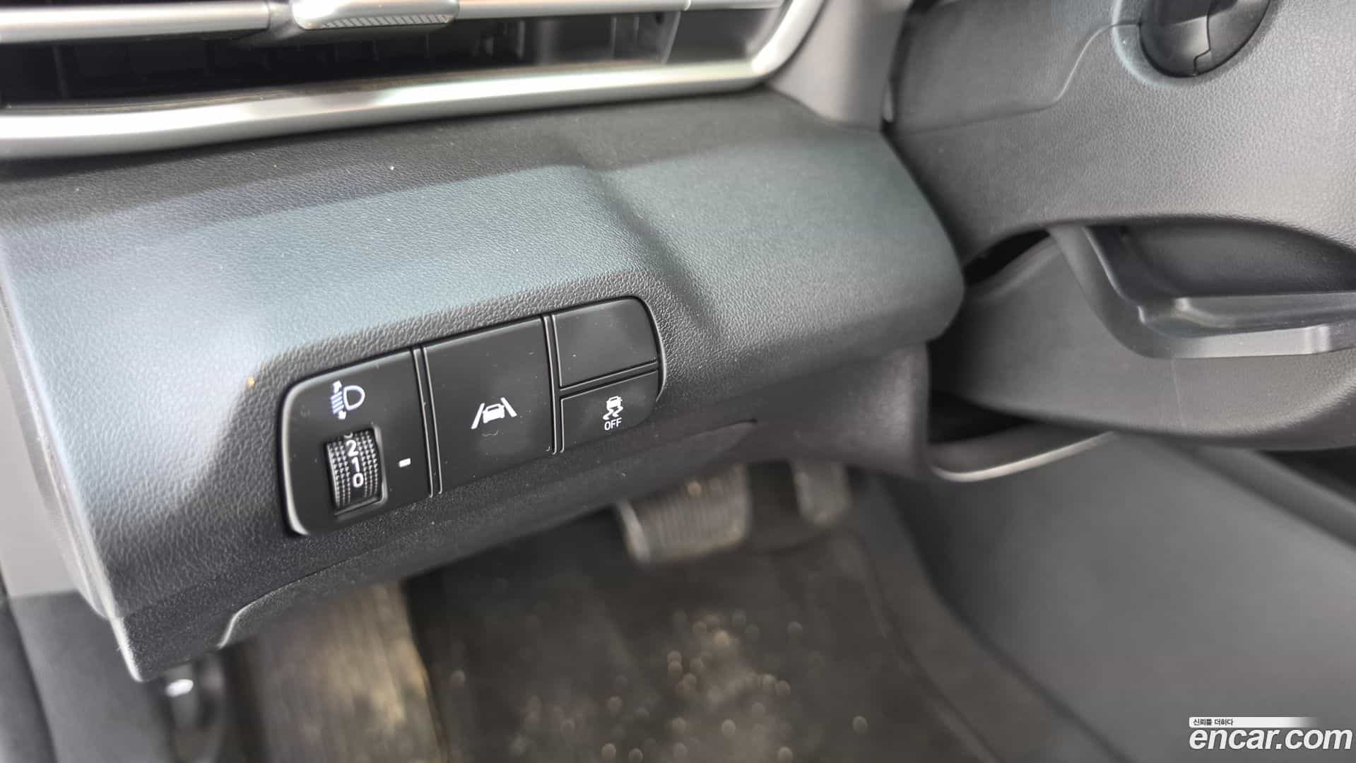 AVANTE Hyundai 2022.6-OPTION-023
