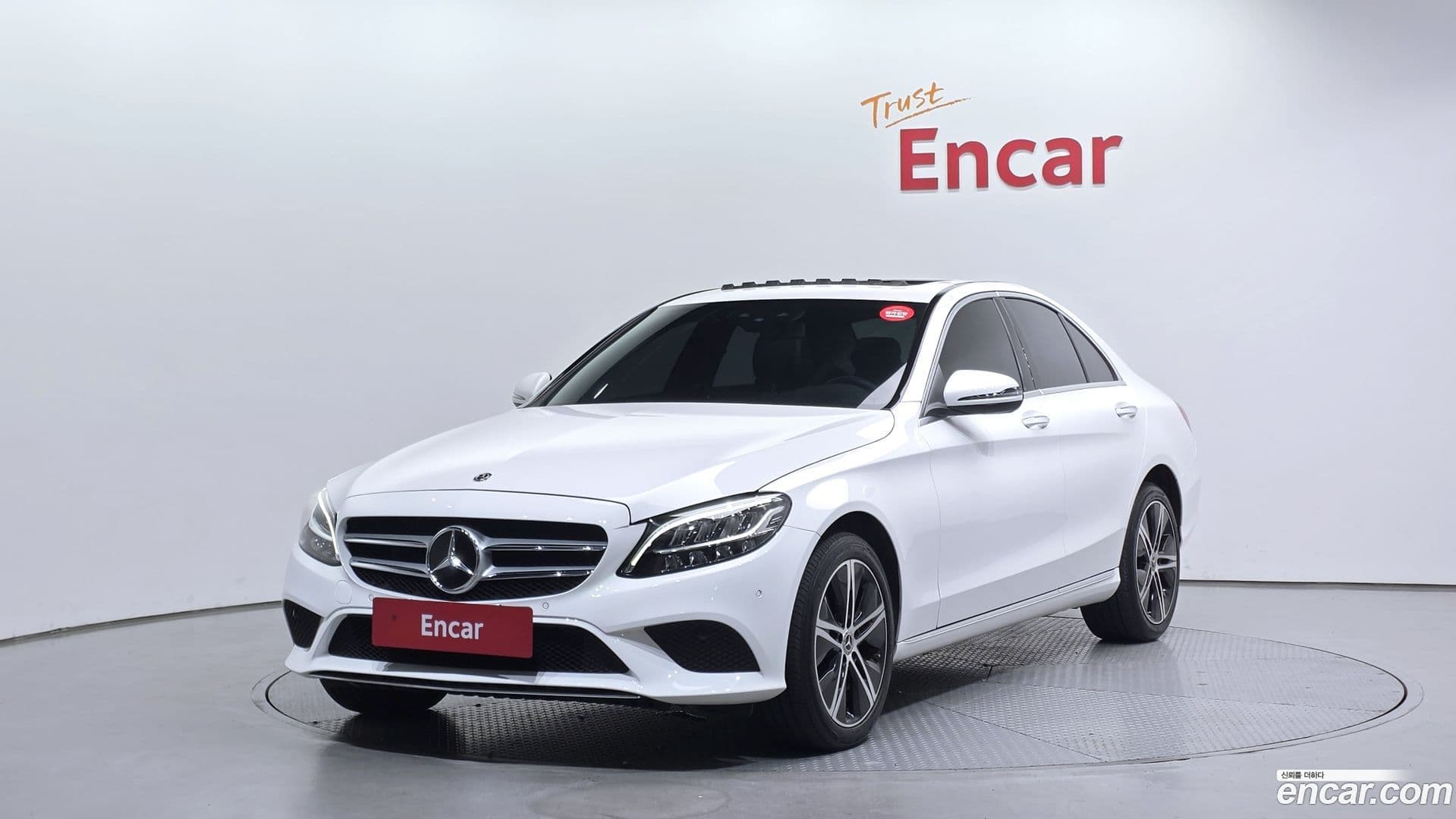 Main__Slider__Photo:C-Class Mercedes-Benz 2020.11-0