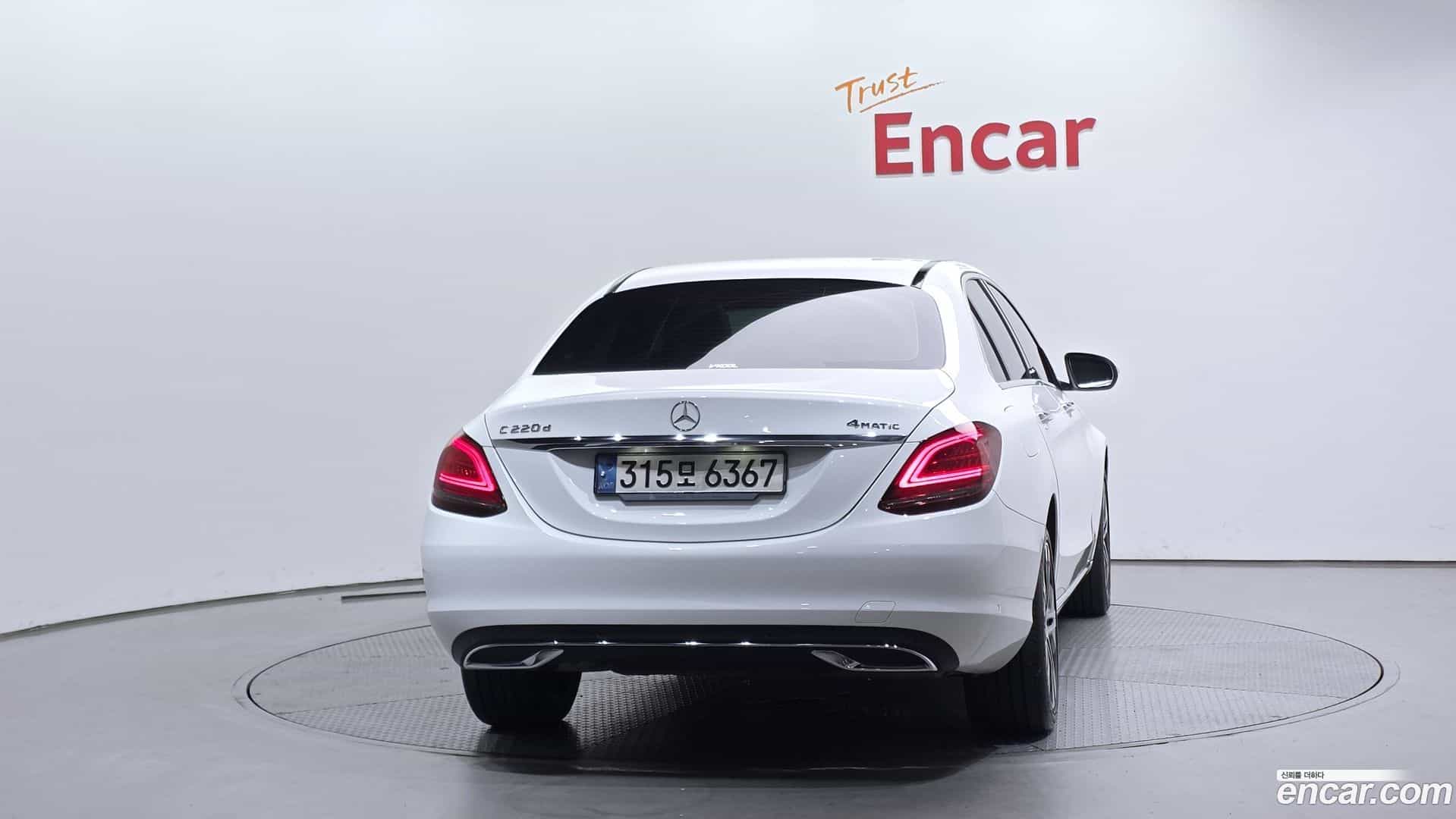 C-Class Mercedes-Benz 2020.11-OUTER-004