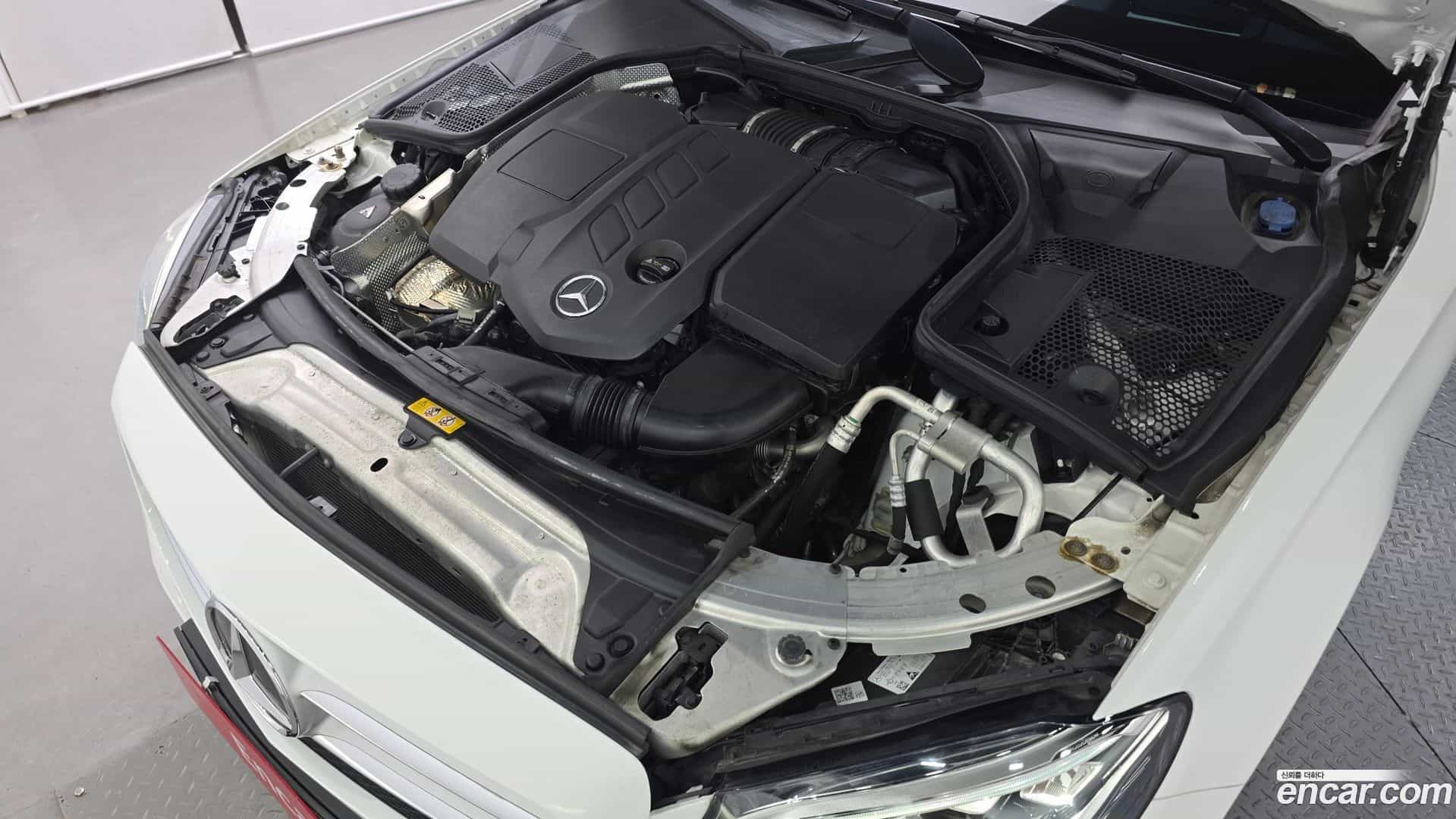 C-Class Mercedes-Benz 2020.11-OUTER-006