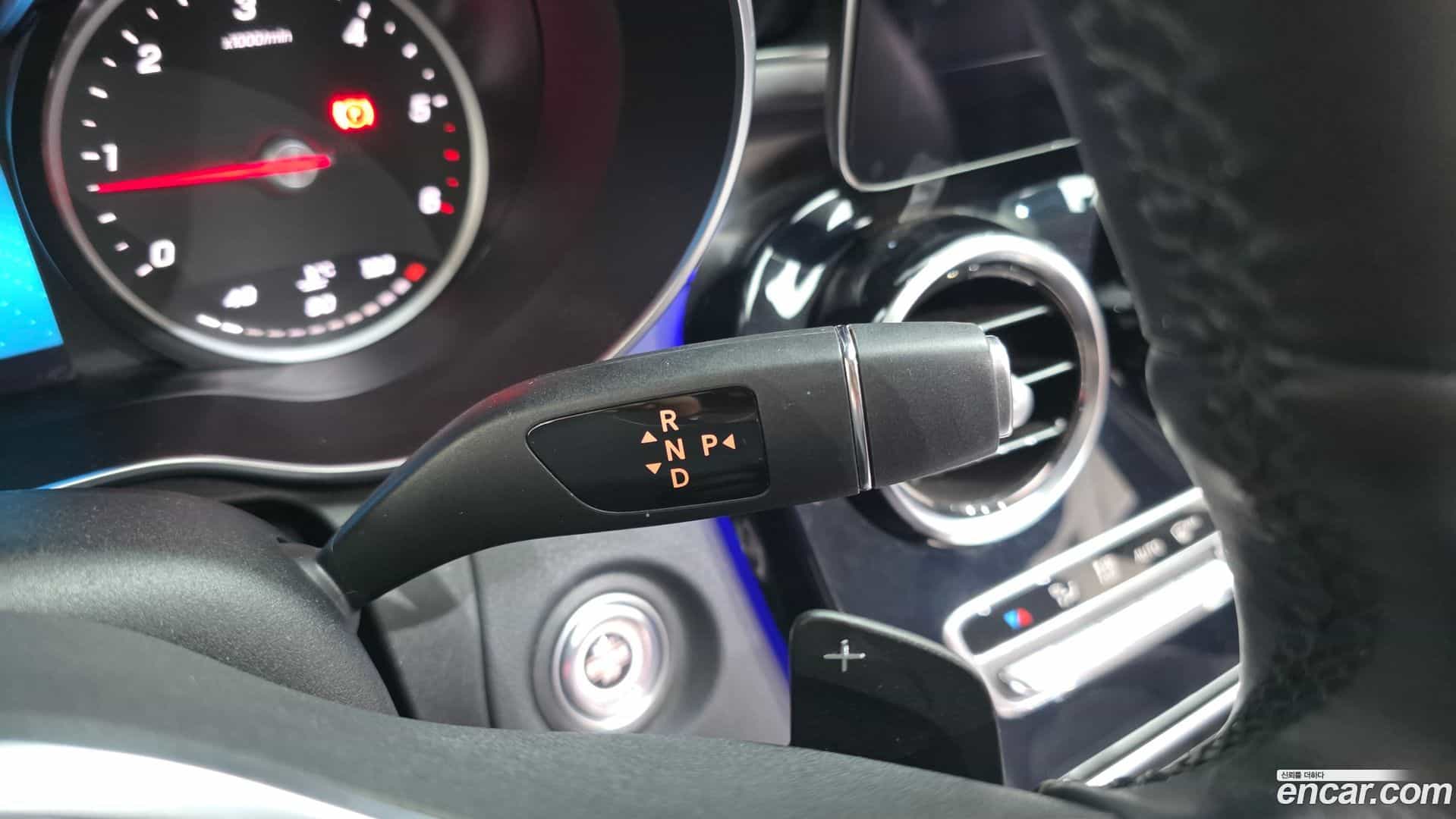 C-Class Mercedes-Benz 2020.11-INNER-009
