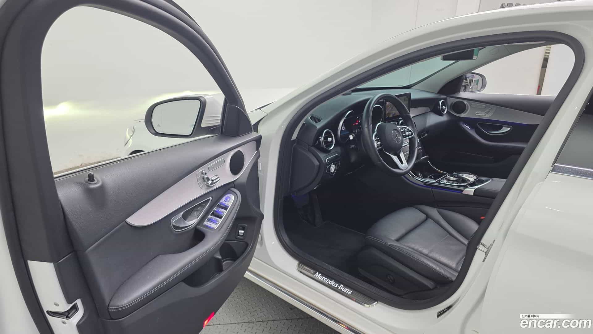 C-Class Mercedes-Benz 2020.11-INNER-010