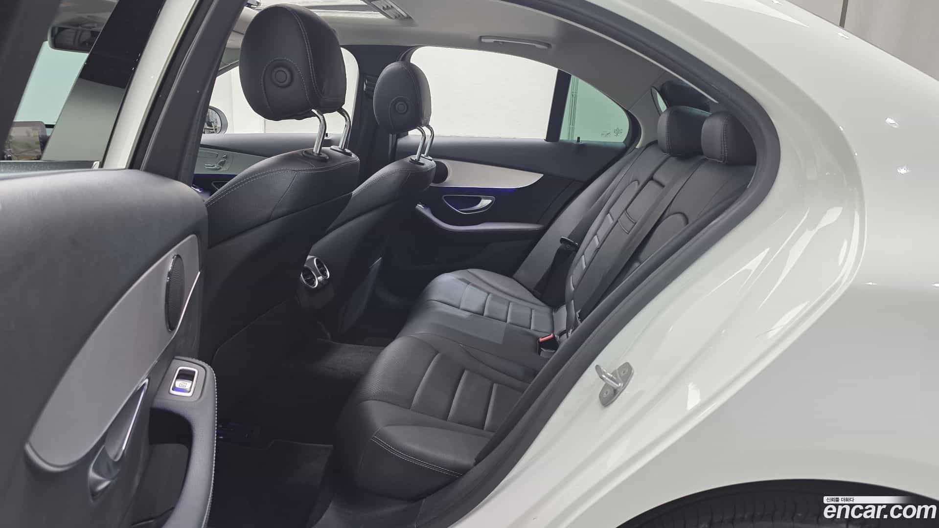 C-Class Mercedes-Benz 2020.11-OPTION-015