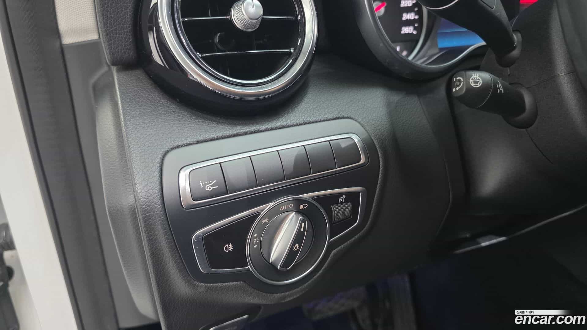C-Class Mercedes-Benz 2020.11-OPTION-022