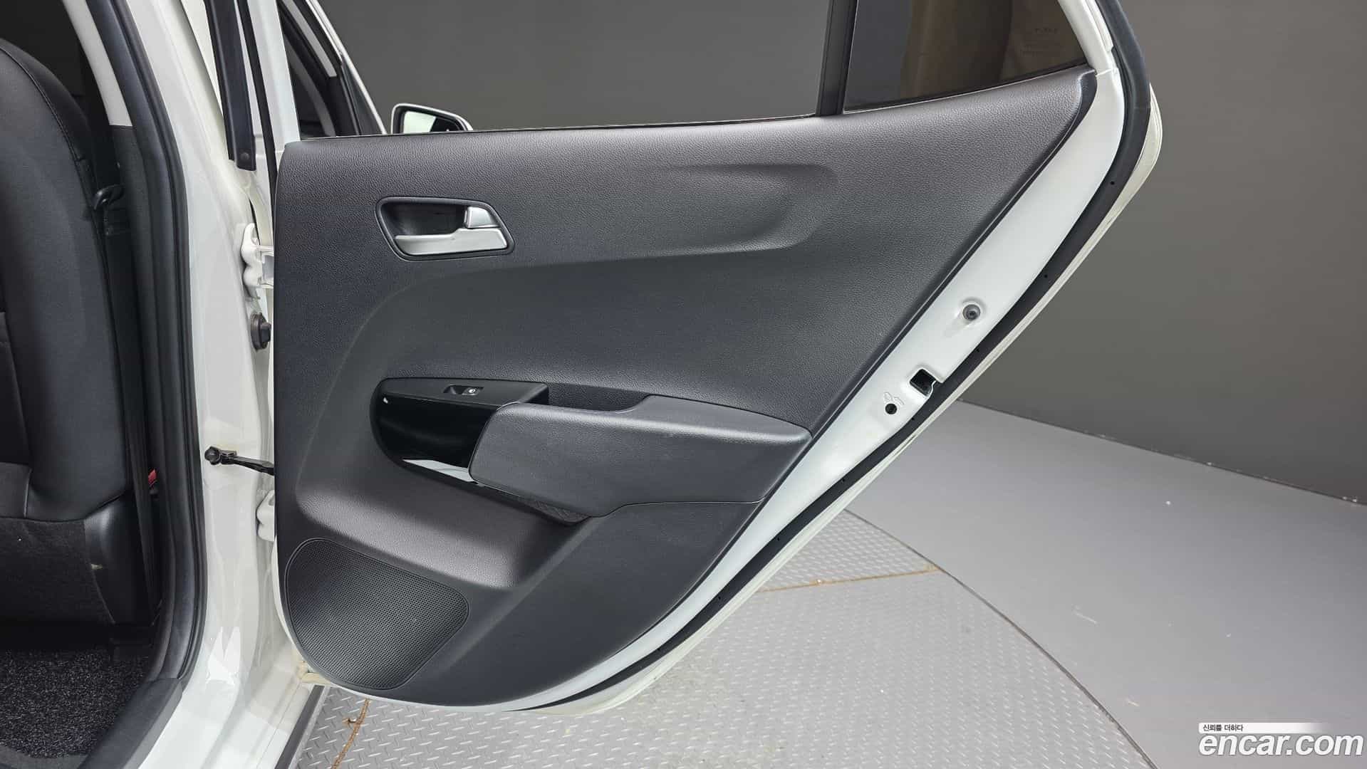 morning Kia 2022.2-INNER-035