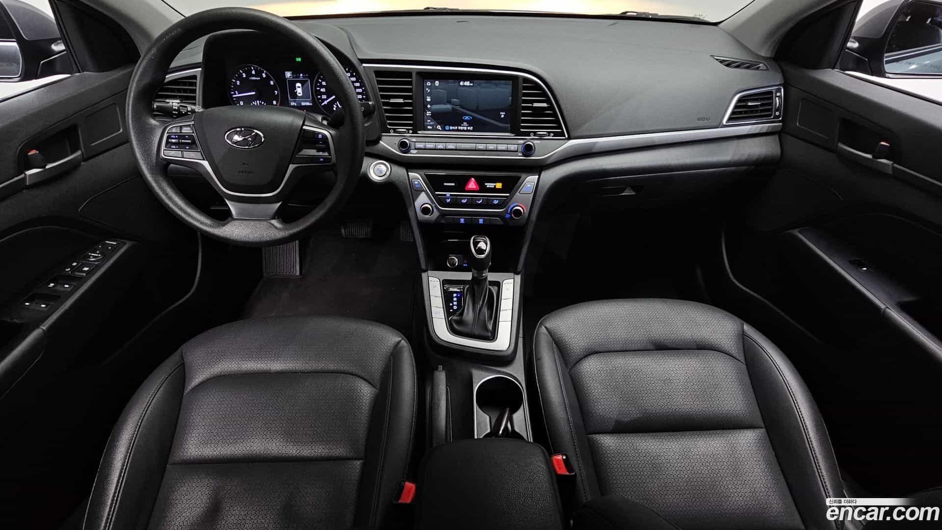AVANTE Hyundai 2017.5-INNER-007