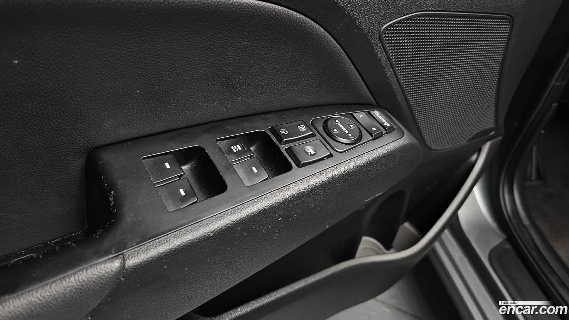 AVANTE Hyundai 2017.5-OPTION-020