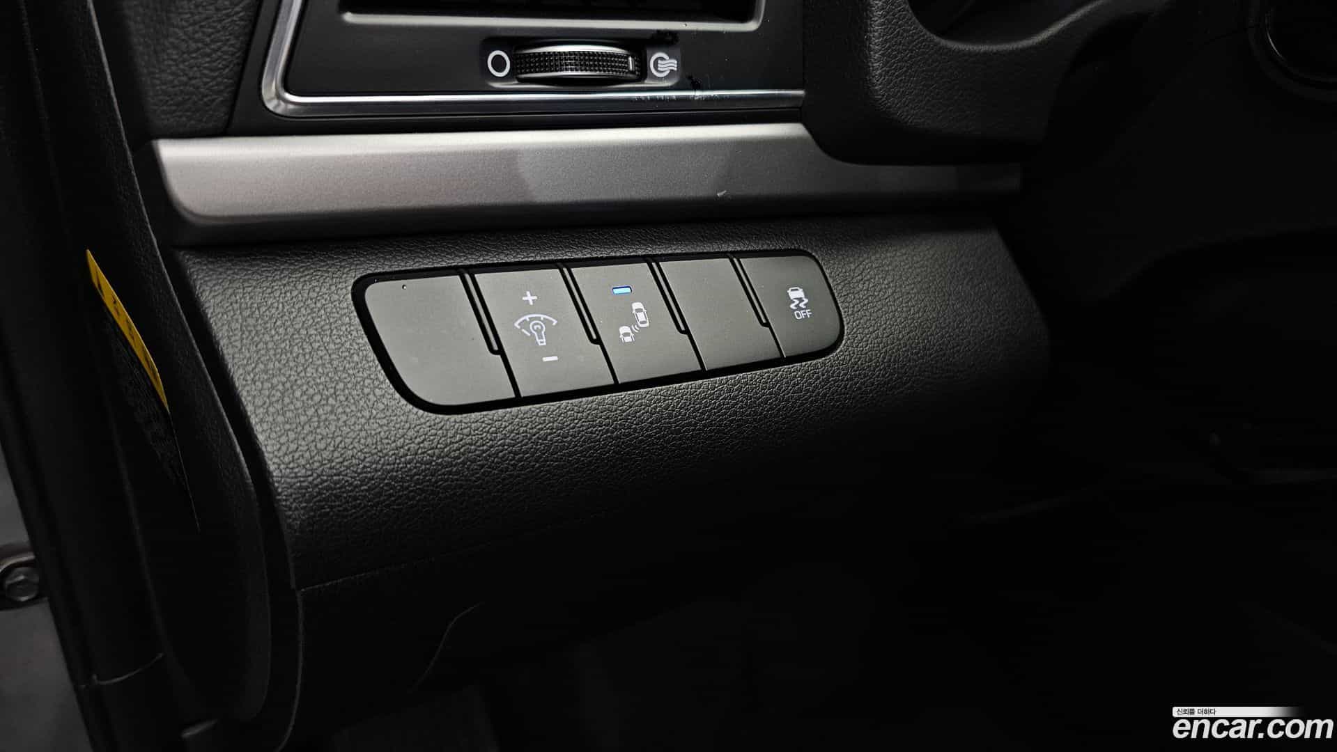 AVANTE Hyundai 2017.5-OPTION-021