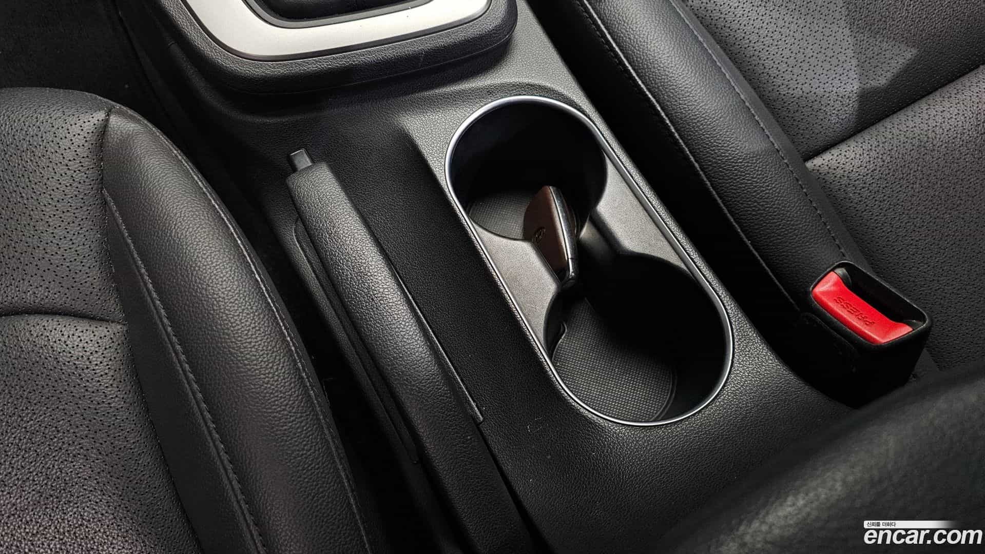 AVANTE Hyundai 2017.5-OPTION-043