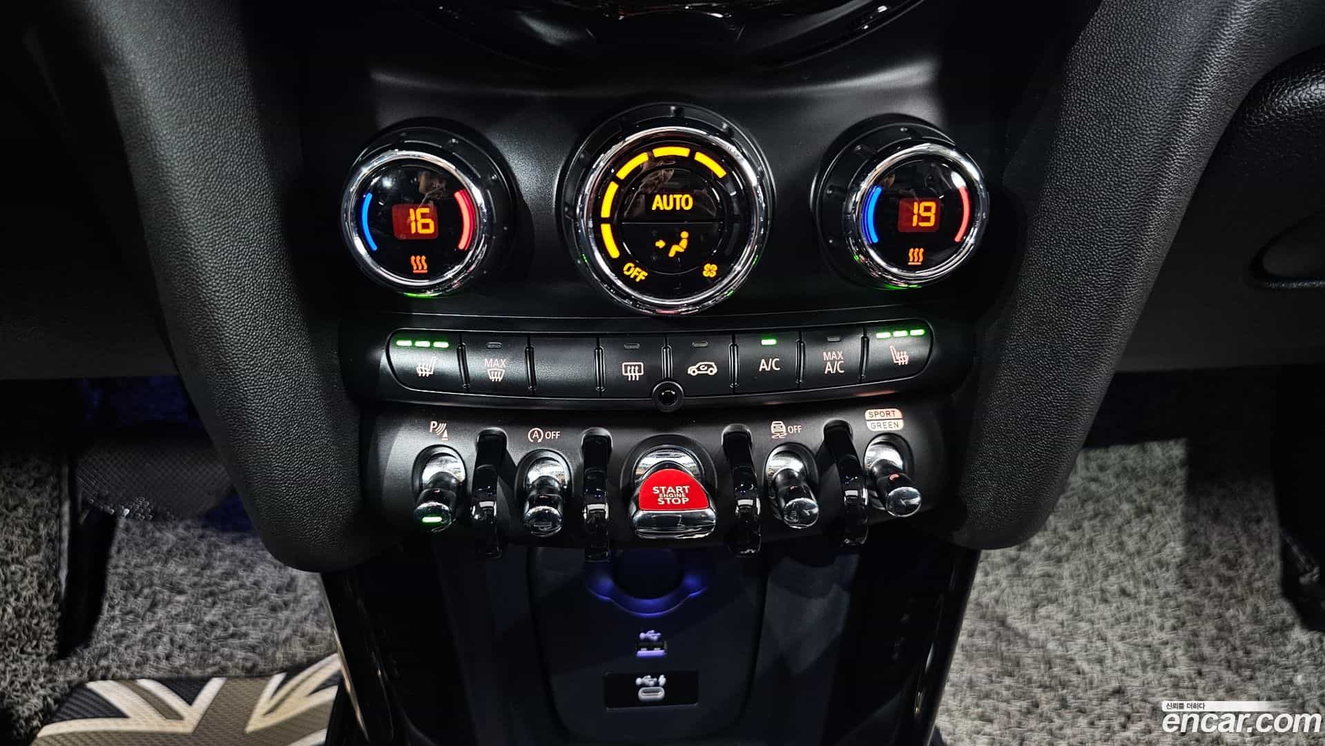 Cooper Mini 2021.10-OPTION-021