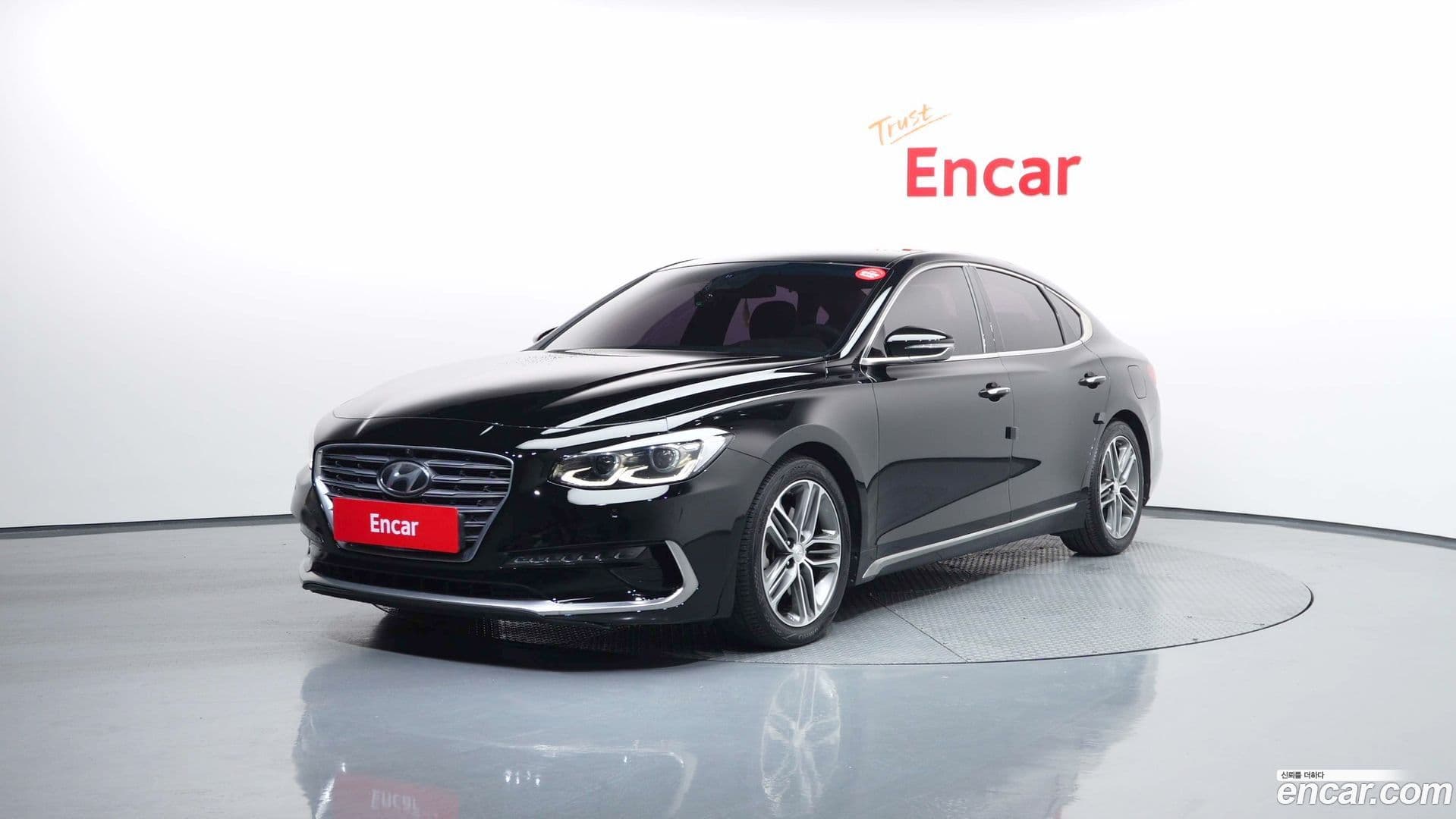Main__Slider__Photo:Grandeur Hyundai 2017.3-0