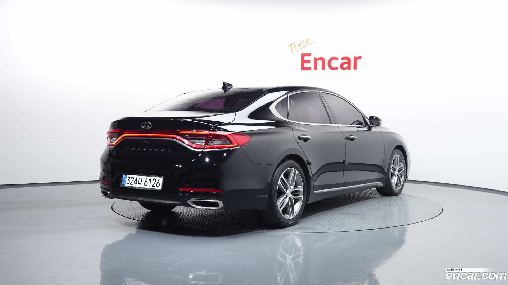 Grandeur Hyundai 2017.3-OUTER-002