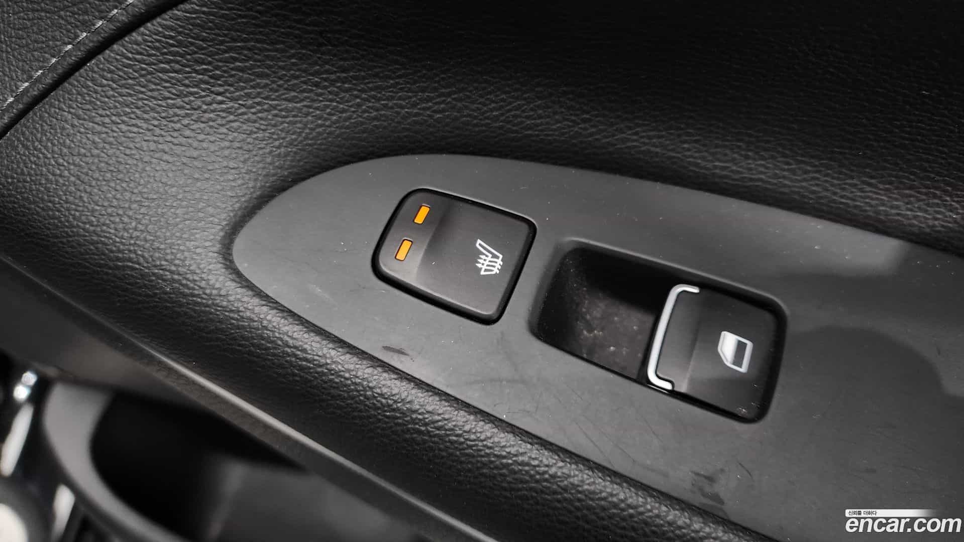 Grandeur Hyundai 2017.3-OPTION-023