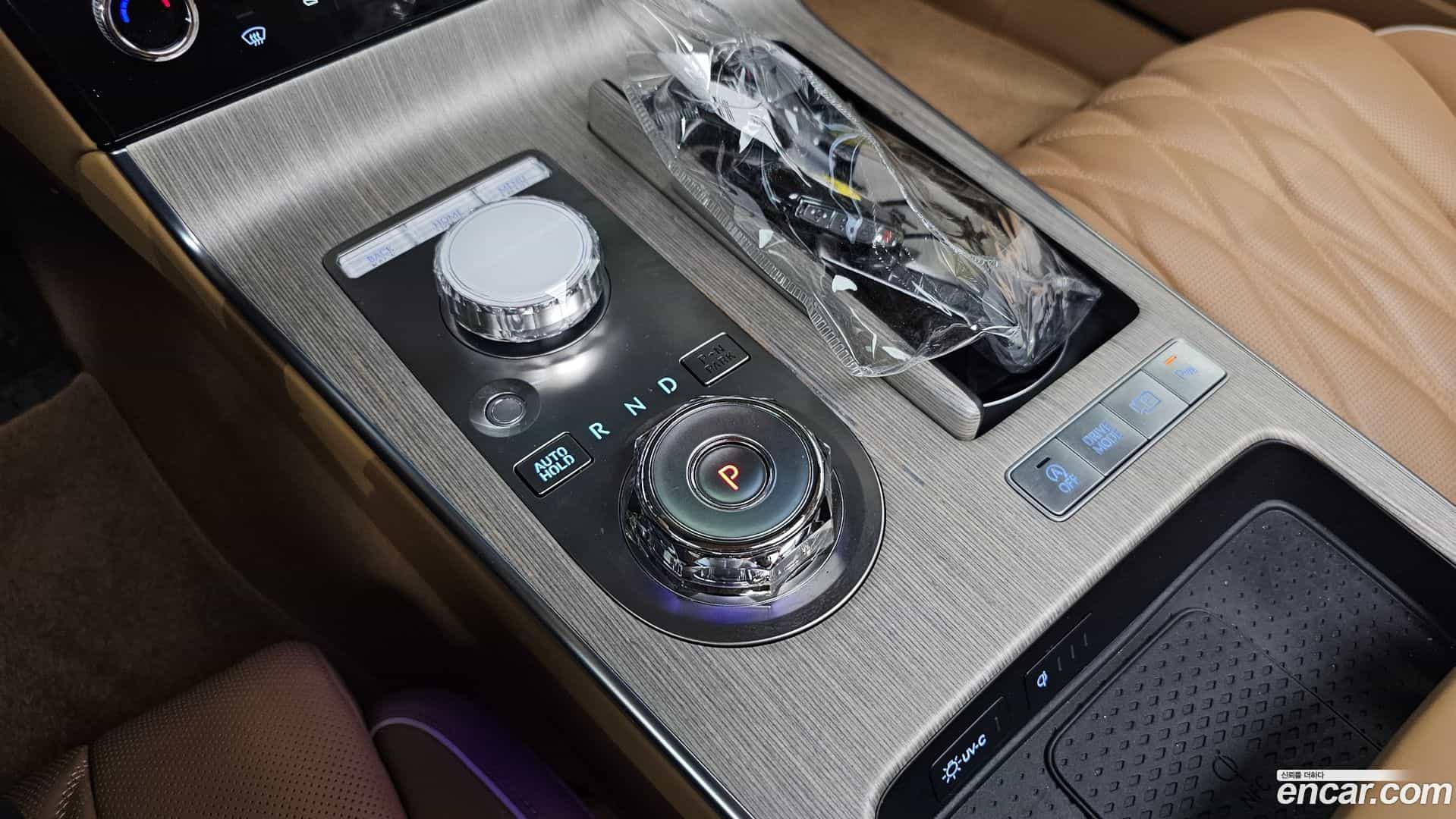 G80 Genesis 2025.0-INNER-009