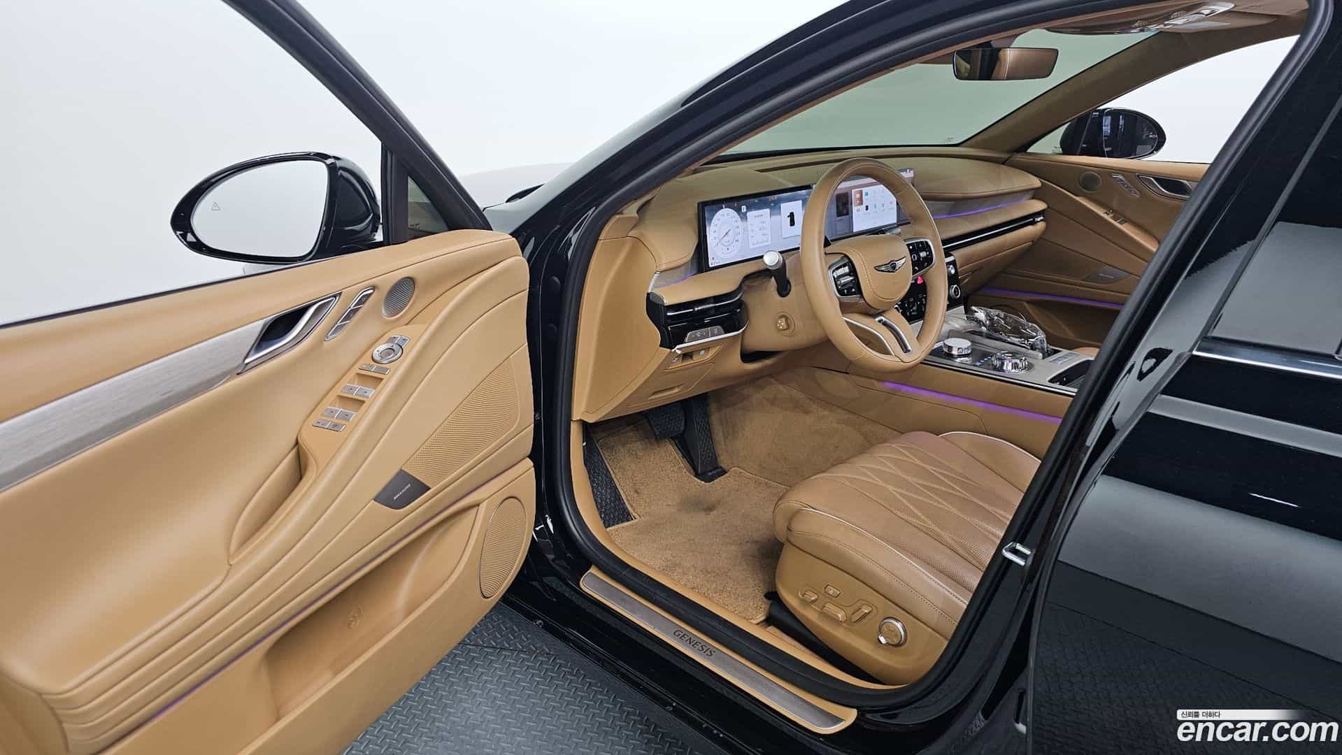 G80 Genesis 2025.0-INNER-010