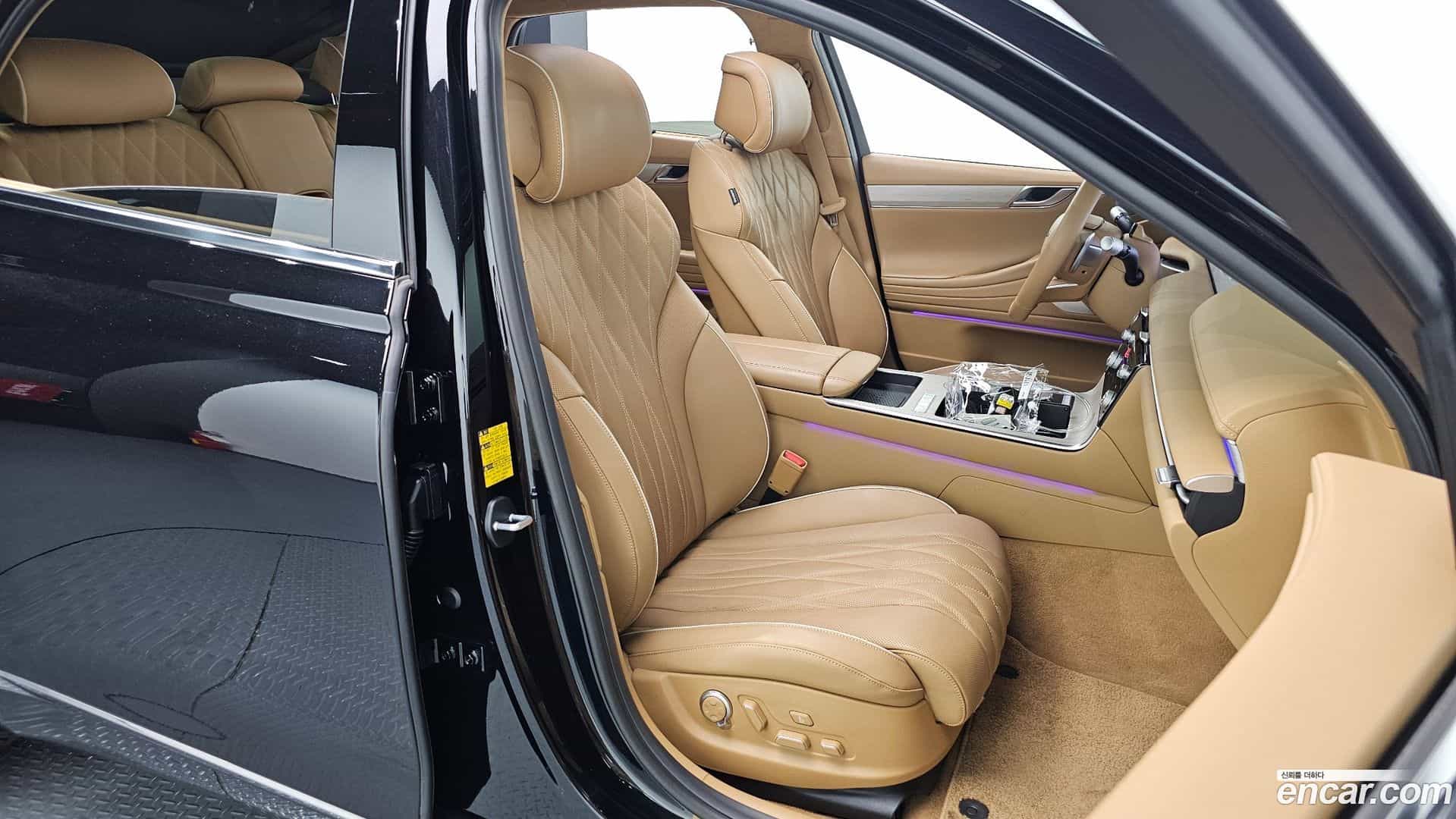 G80 Genesis 2025.0-INNER-036