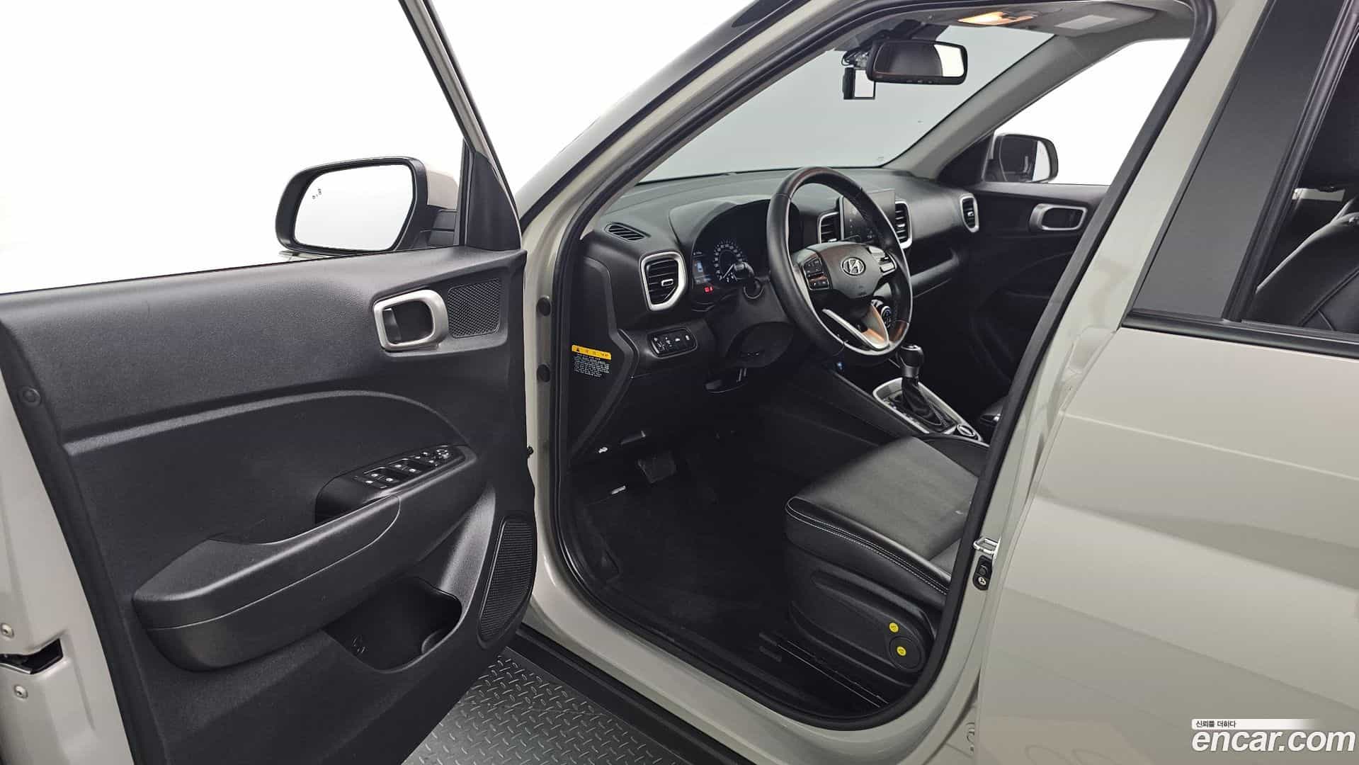 Venue Hyundai 2020.5-INNER-010
