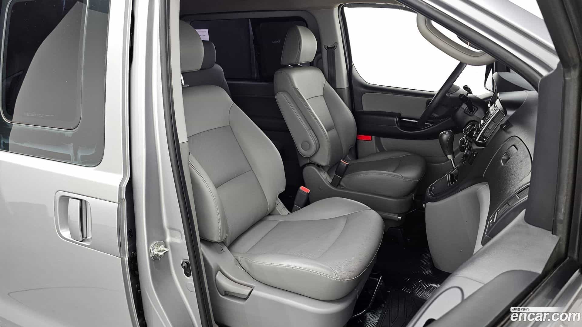 Starex Hyundai 2017.7-OPTION-015