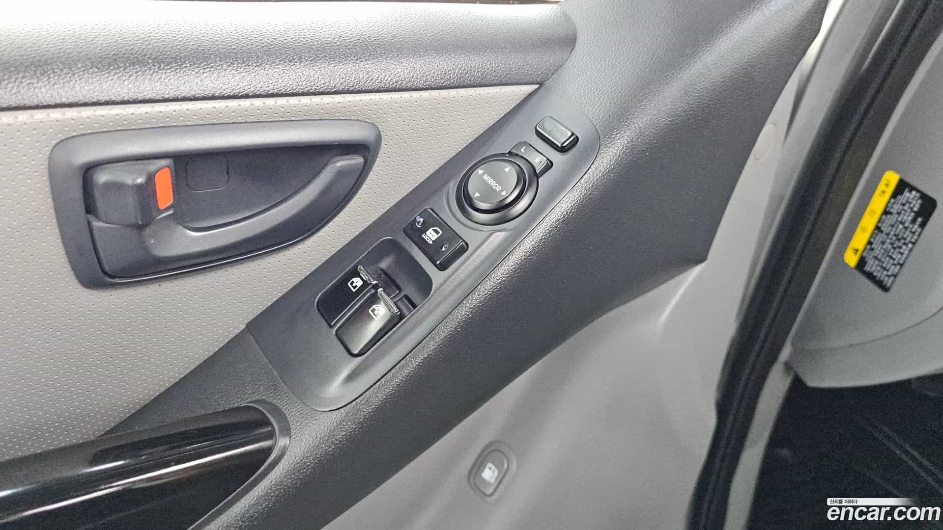 Starex Hyundai 2017.7-OPTION-023
