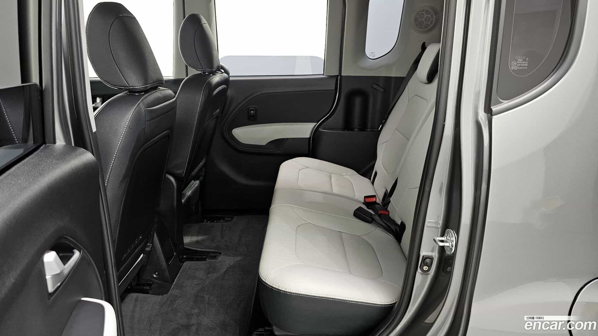 RAY Kia 2025.0-INNER-036