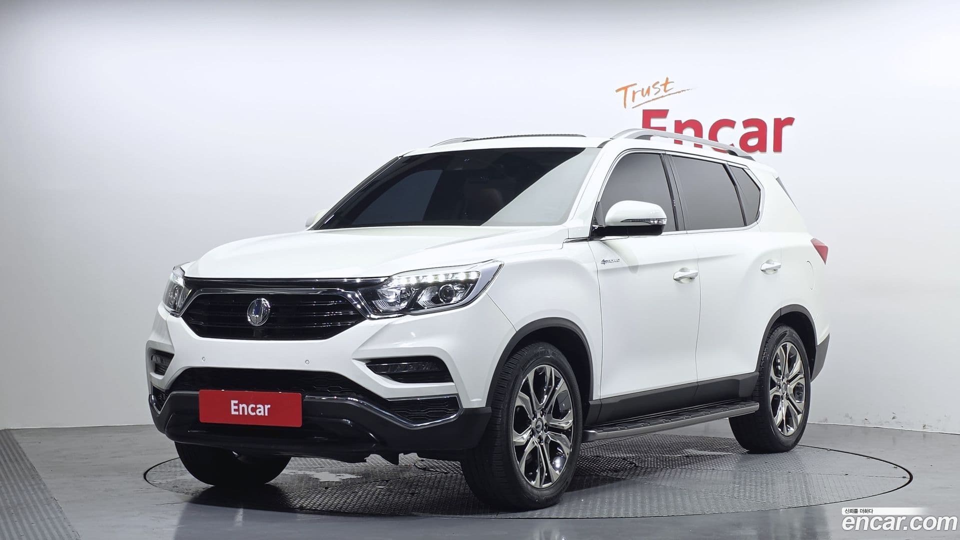 Main__Slider__Photo:Rexton KG Mobility 2018.1-0