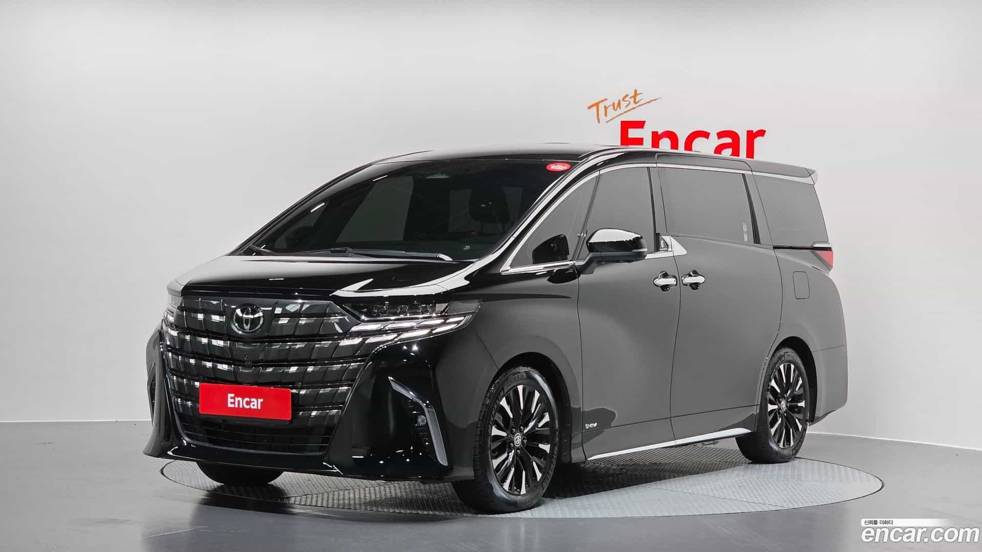 Alphard Toyota 2025.4-OUTER-001