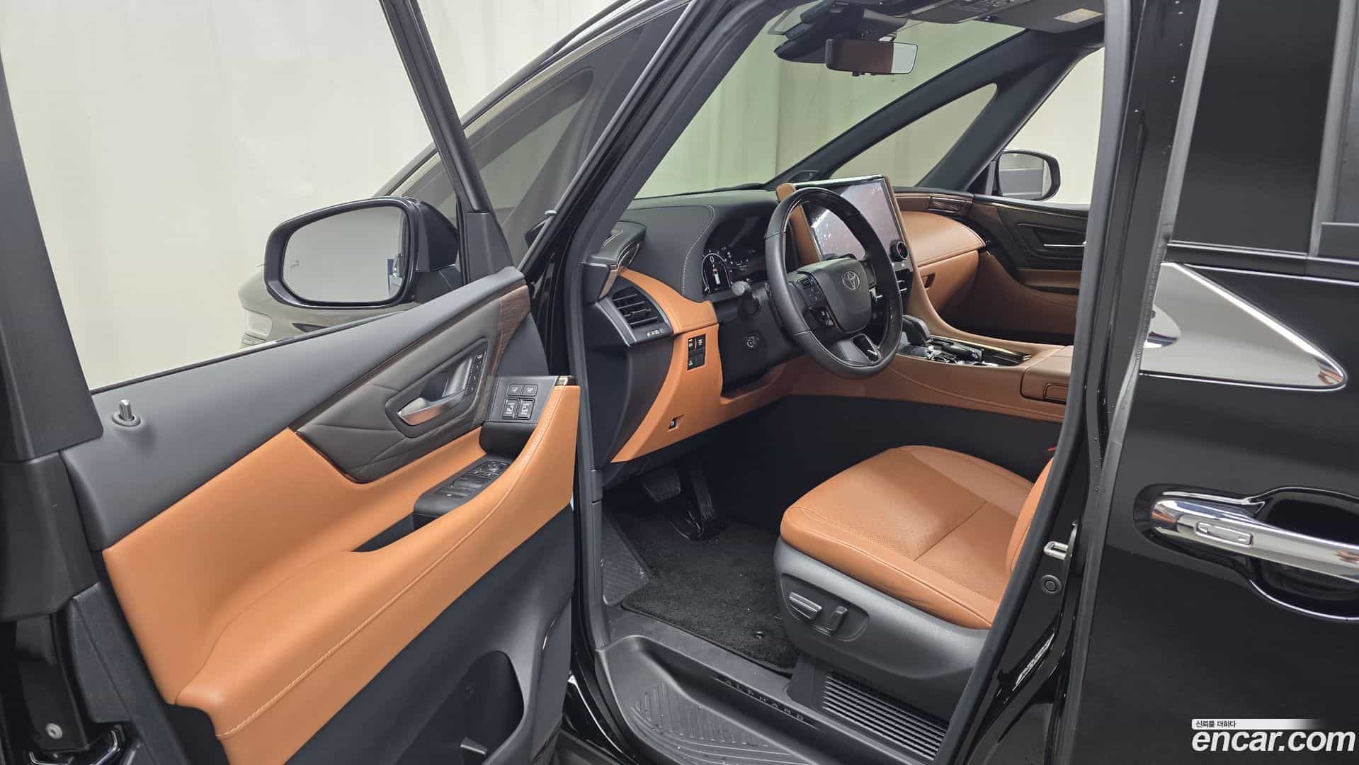 Alphard Toyota 2025.4-INNER-010