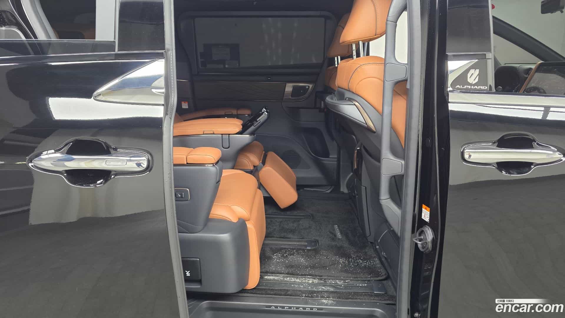 Alphard Toyota 2025.4-OPTION-016
