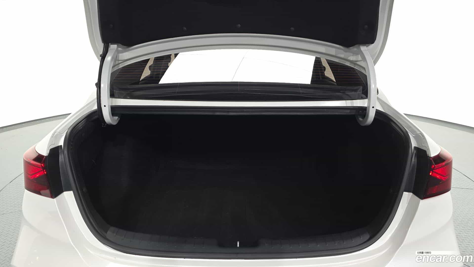 K3 Kia 2022.5-OPTION-024