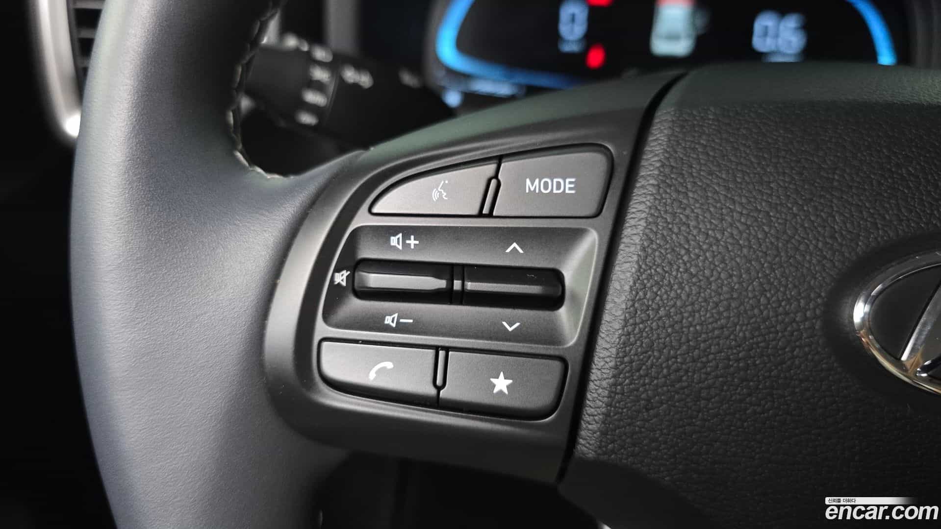 Venue Hyundai 2025.6-OPTION-042