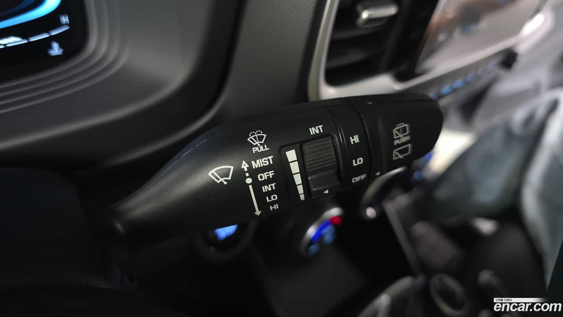 Venue Hyundai 2025.6-OPTION-043