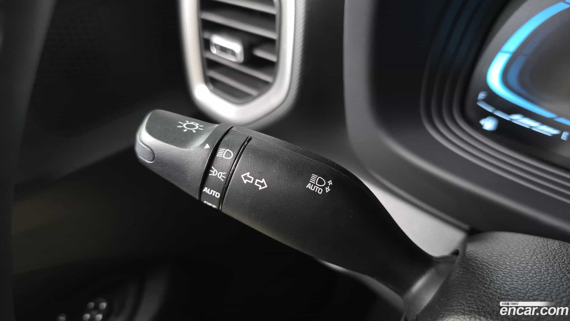 Venue Hyundai 2025.6-OPTION-044